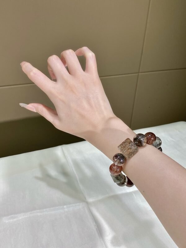 hc-0103-1bf44e139c568873bef4ae4962753d10.jpg Phantom Quartz Double-Point Bracelet NO. 0103