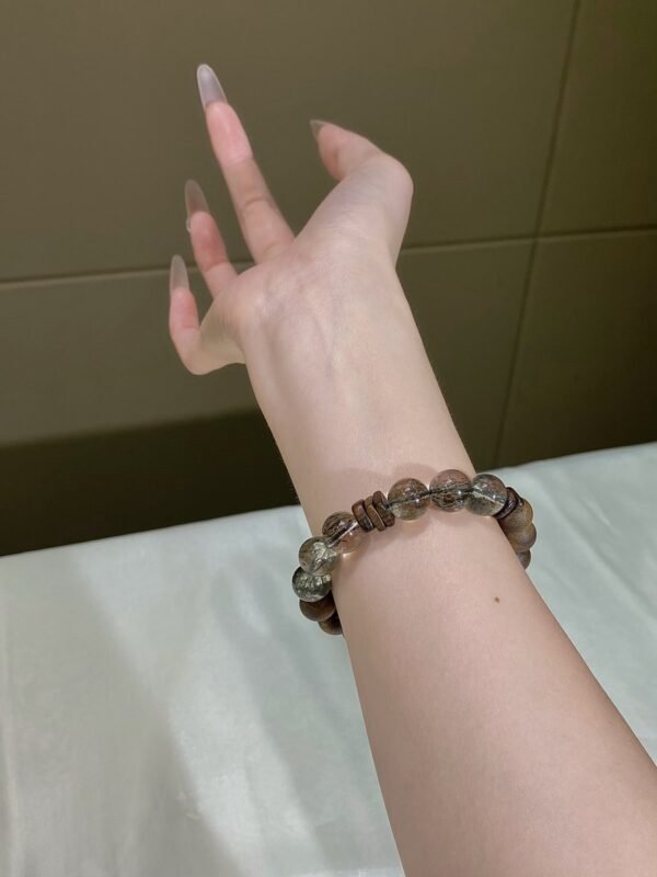 Rutilated Quartz Bracelet NO. 0172