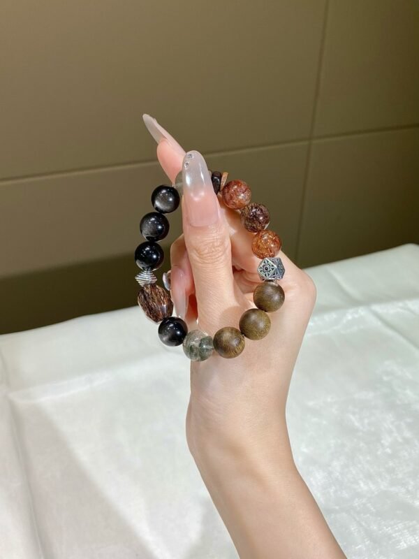 hc-0187-2960dbbf01d4c1c9efd05da7e27be6ce.jpg Phantom Quartz Bracelet NO. 0187