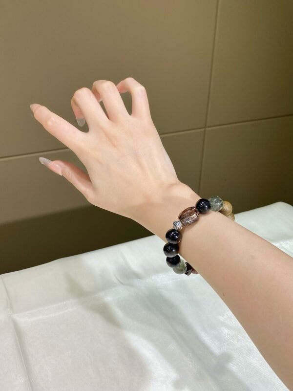 hc-0187-e7a2956ef99646c515cdfab493fc2307.jpg Phantom Quartz Bracelet NO. 0187