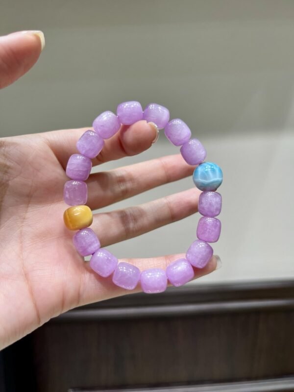 hc-0233-60c53b5fc4b6d7e0ae0c5d31ad3ce850.jpg Kunzite Bracelet NO. 0233