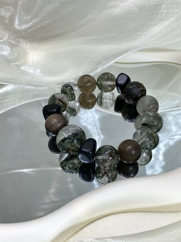 hc-0295-9253a32f8b5a416df6b41b248e5f63cd.jpg Phantom Quartz Bracelet NO. 0295