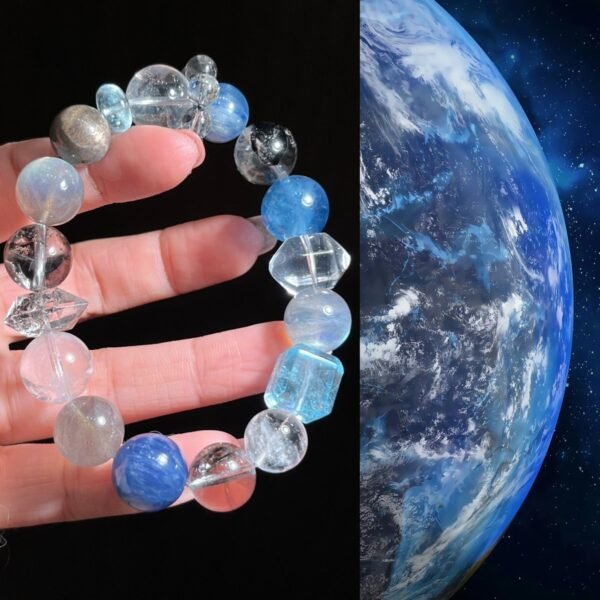 hc-0298-e46cf92953f83cee8b28c3f9ad20ba55.jpg Moonstone Double-Point Bracelet NO. 0298
