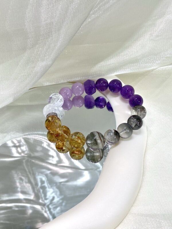 hc-0335-481b33fa79f2e9bb86b337b6cebb205b.jpg Phantom Quartz Bracelet NO. 0335