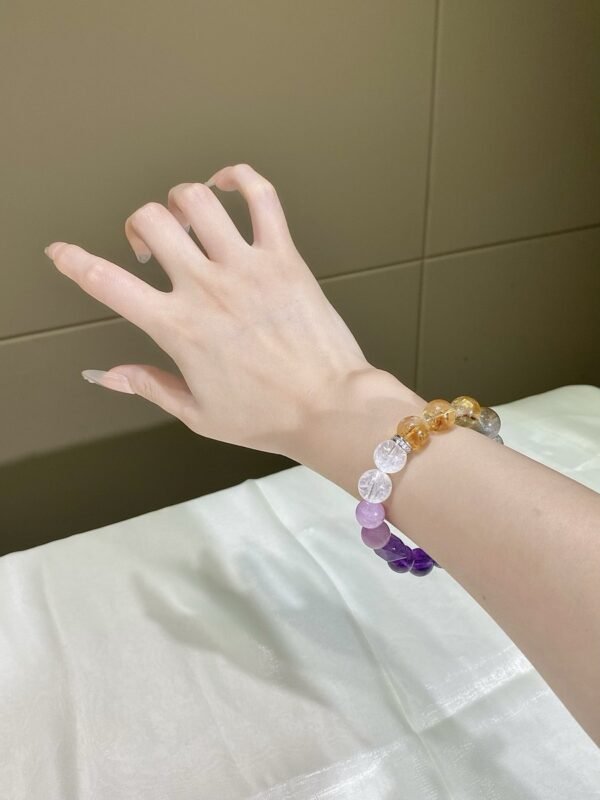 hc-0335-7dc7c70cf531488f880a29f282682252.jpg Phantom Quartz Bracelet NO. 0335