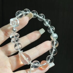 hc-0407-212f5cca742e70ee00d29639f14d67f9.jpg Crystal Sugar-Cube Bracelet NO. 0407