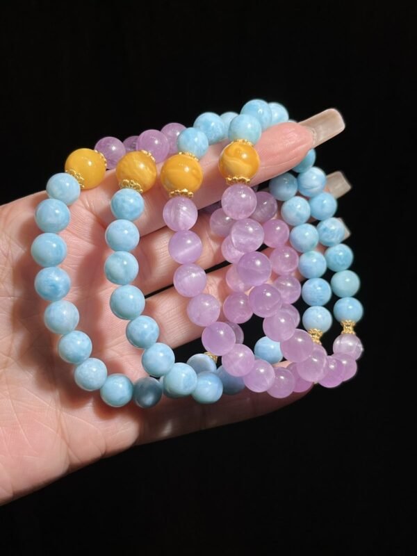 hc-0425-e649a478bd5a2cd3c16e7cb10dd4f071.jpg Larimar Bracelet NO. 0425