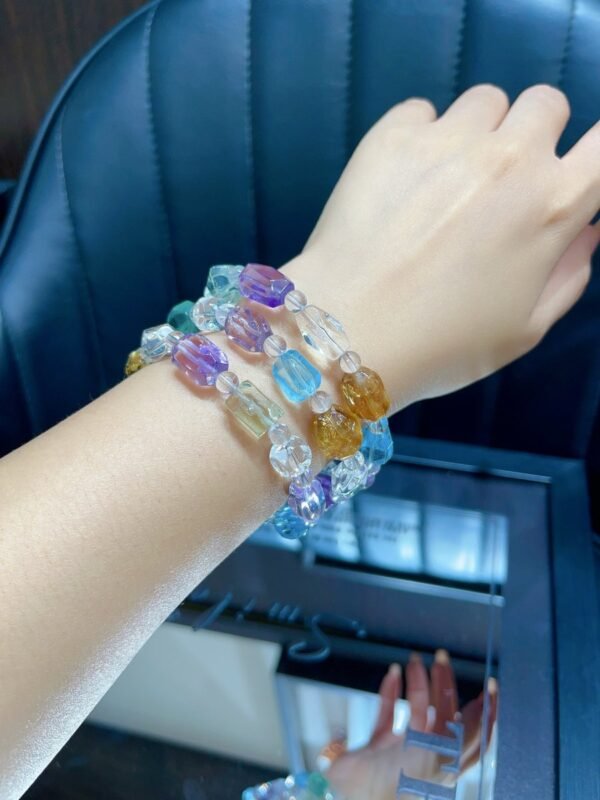hc-0506-50400693851f871d0e491e9fce925ac1.jpg Crystal Ice-Cut Necklace NO. 0506
