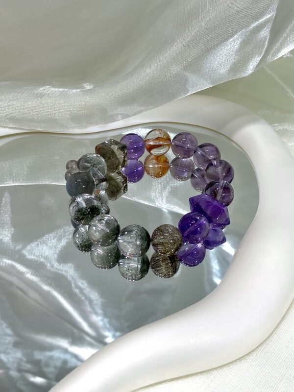 hc-0556-3a31928a3d5ce8433d2965f013455842.jpg Phantom Quartz Sugar-Cube Bracelet NO. 0556
