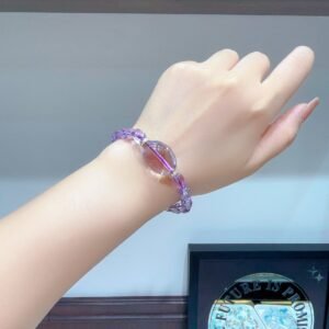 hc-0623-0216d3b1fb2b0122fb709186aef98ce9.jpg Crystal Freeform Bracelet NO. 0623