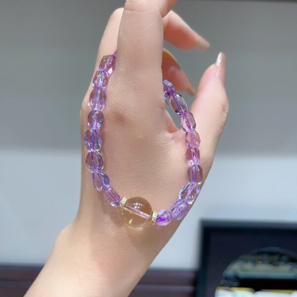 hc-0668-68451486196996bcf3279404dbdd6c6a.jpg Amethyst Freeform Bracelet NO. 0668