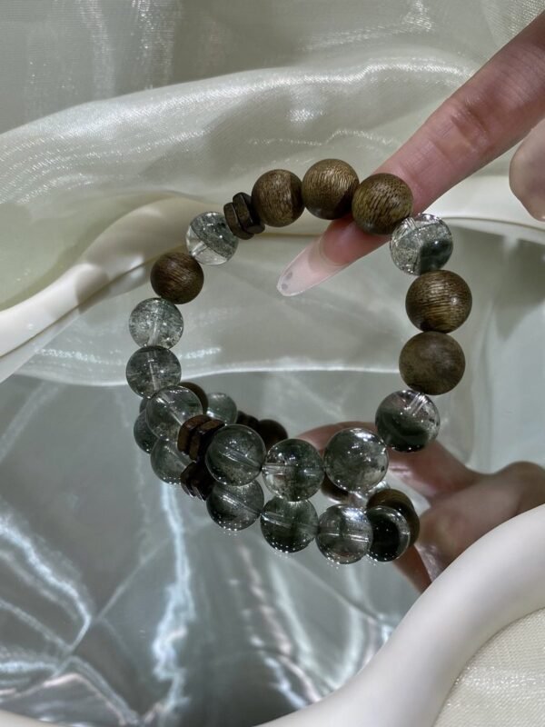 hc-0729-6a6d11e32632f2d420395f5c5569bcd9.jpg Phantom Quartz Bracelet NO. 0729