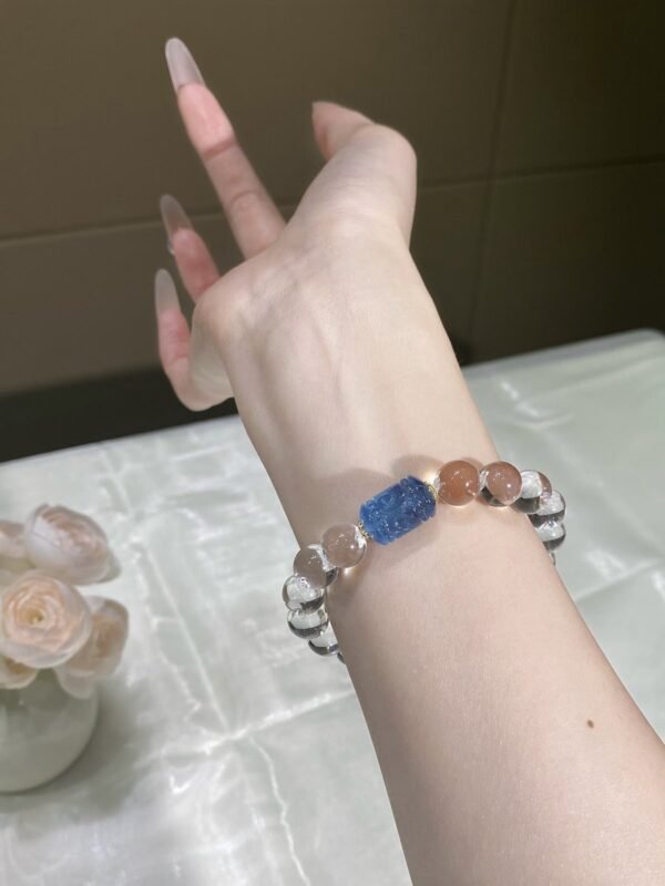 hc-0733-d9d127ea02963559583119493fb29615.jpg Clear Quartz Bubble Bracelet NO. 0733