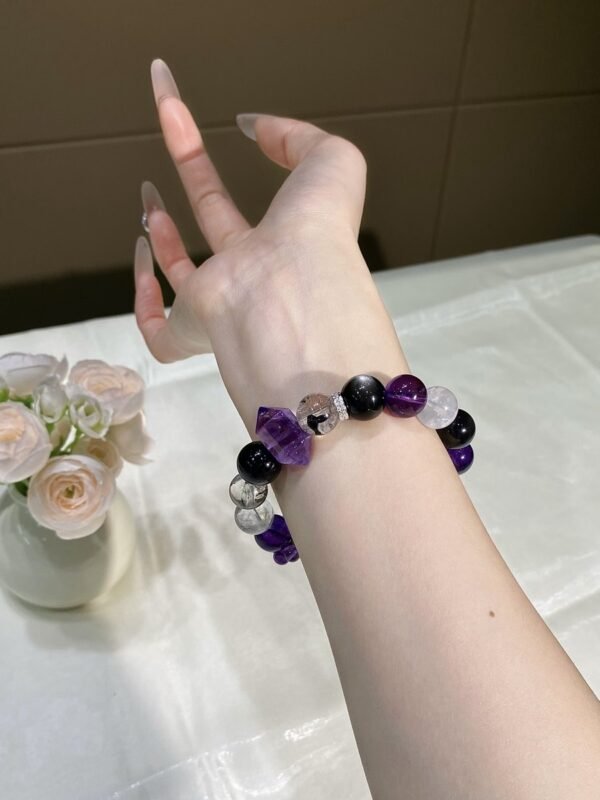 hc-0757-e7476e6c2afb15499c2ea36ae0816f99.jpg Super Seven Double-Point Bracelet NO. 0757