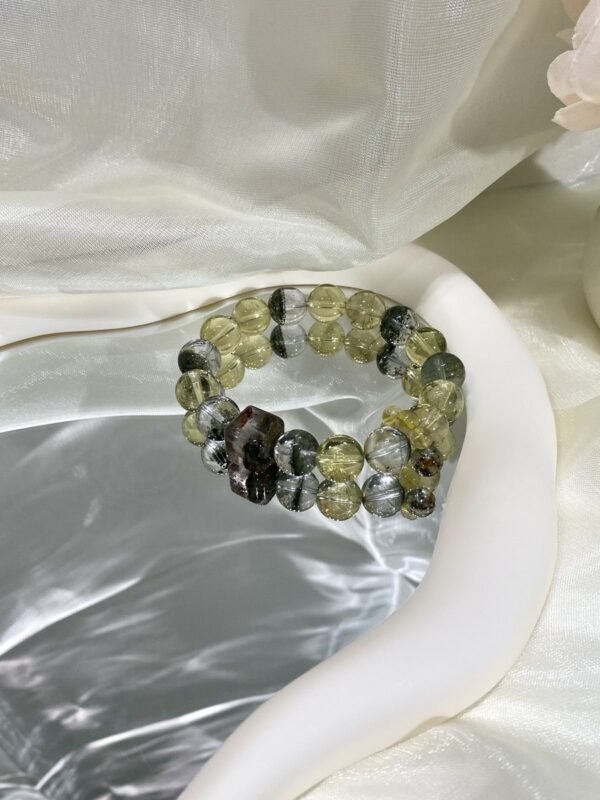 hc-0780-2eafea3e56ce13a30e88030d7e902110.jpg Phantom Quartz Sugar-Cube Bracelet NO. 0780