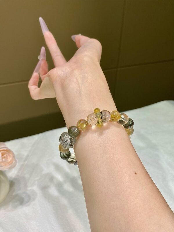 hc-0810-d312b3a586031d247ed6b5da30defc59.jpg Phantom Quartz Sugar-Cube Bracelet NO. 0810