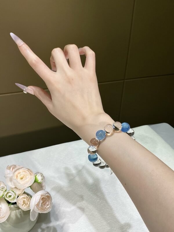 hc-0816-f90feceb5302e57570d38b40f2d9c52f.jpg Clear Quartz Bubble Bracelet NO. 0816