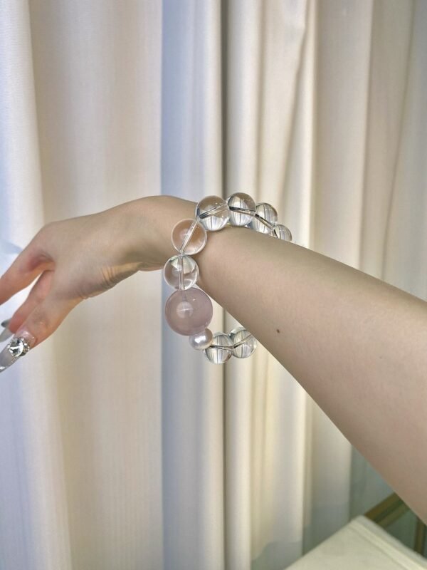hc-0915-d4de96fb6b0f2bc30347efc3b5bbaac2.jpg Clear Quartz Bracelet NO. 0915
