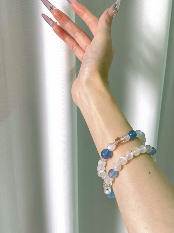 hc-0923-f74368b9155a06d3967b9fe5eff3efd8.jpg Moonstone Bracelet NO. 0923