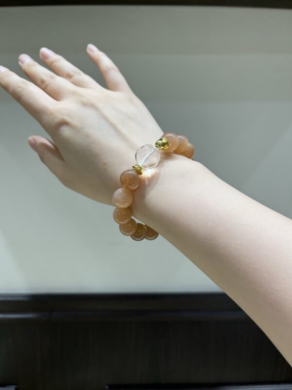 hc-0937-915b2fa98d068641077c8960d1b0107b.jpg Moonstone Bracelet NO. 0937