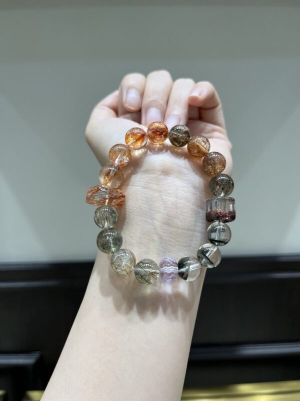 hc-0944-9d8a317861d424bc908db0b7e22a7b3c.jpg Phantom Quartz Bracelet NO. 0944