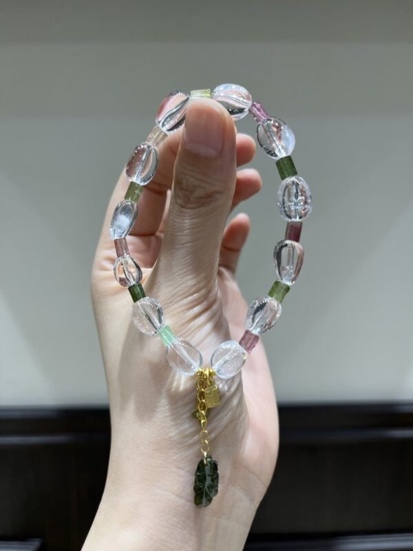 Clear Quartz Bracelet NO. 0949