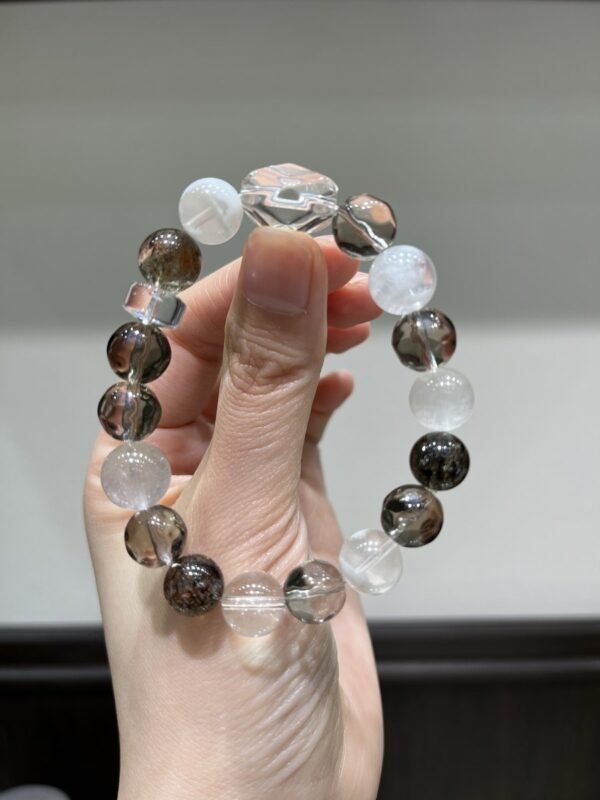 Phantom Quartz Bracelet NO. 0982