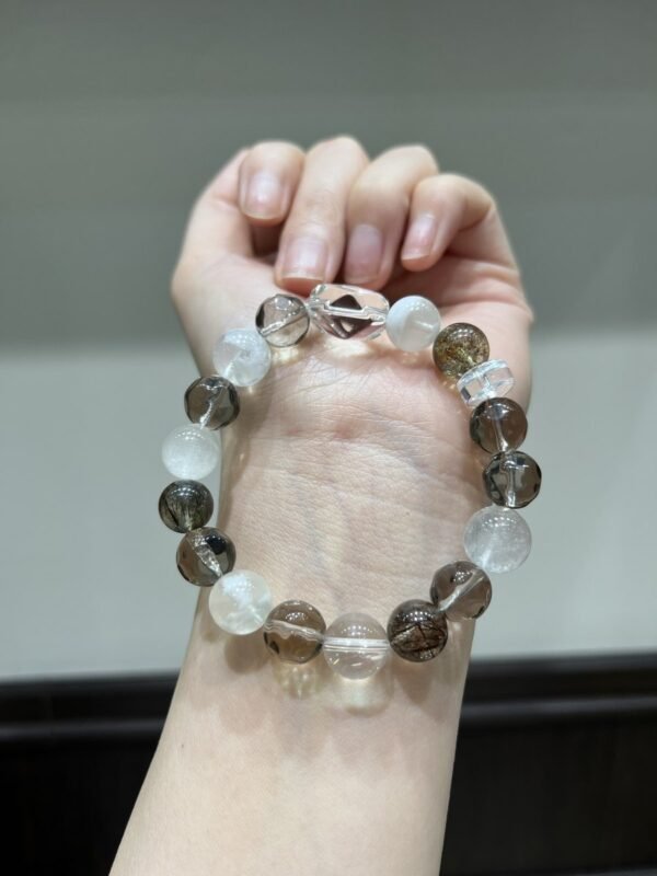Phantom Quartz Bracelet NO. 0982