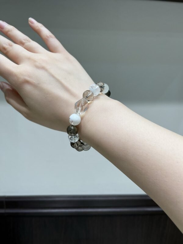 Phantom Quartz Bracelet NO. 0982