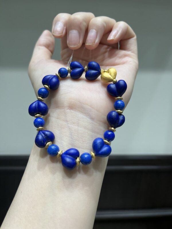 hc-0988-4864d4261780d96dfe0b19417e0822e5.jpg Lapis Lazuli Bracelet NO. 0988