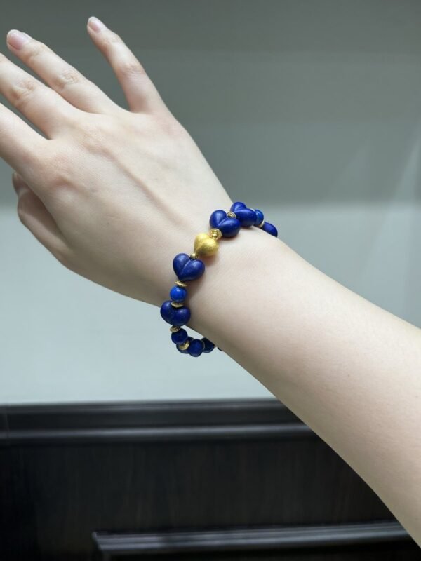 hc-0988-55a92805e99e44e59708e81d08f2a86d.jpg Lapis Lazuli Bracelet NO. 0988