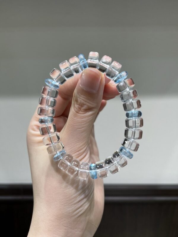 Clear Quartz Bracelet NO. 0990