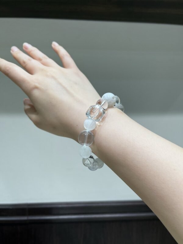 Fairy-Hair Quartz Bracelet NO. 1021