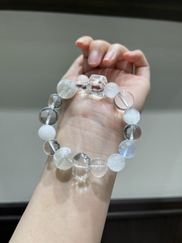 Fairy-Hair Quartz Bracelet NO. 1021