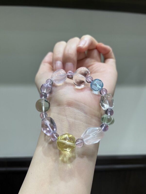 Topaz Bracelet NO. 1030