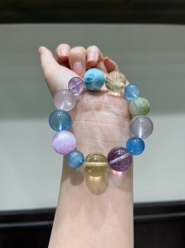 Rutilated Quartz Bracelet NO. 1051