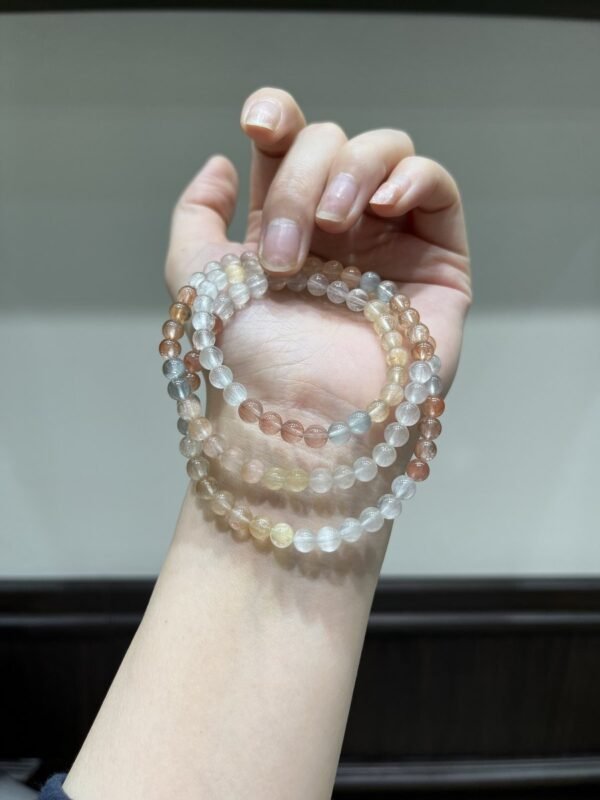 hc-1076-3ee56dbba77d2bbca81eeba87bbadf6b.jpg Fairy-Hair Quartz Bracelet NO. 1076