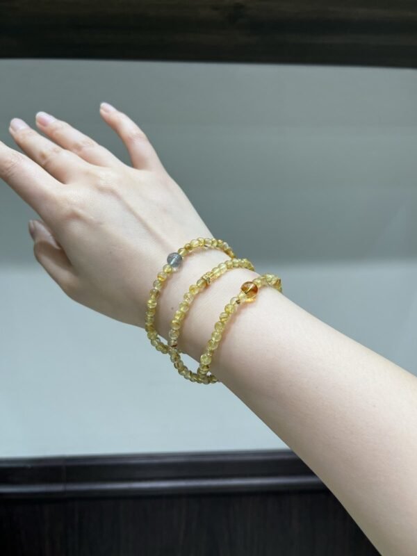 Rutilated Quartz Bracelet NO. 1079