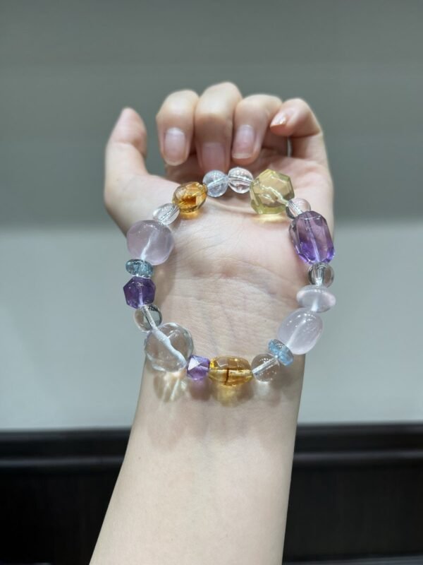 hc-1083-06f28738704d93fc69d0c56f3e5ac5be.jpg Duobao Freeform Bracelet NO. 1083