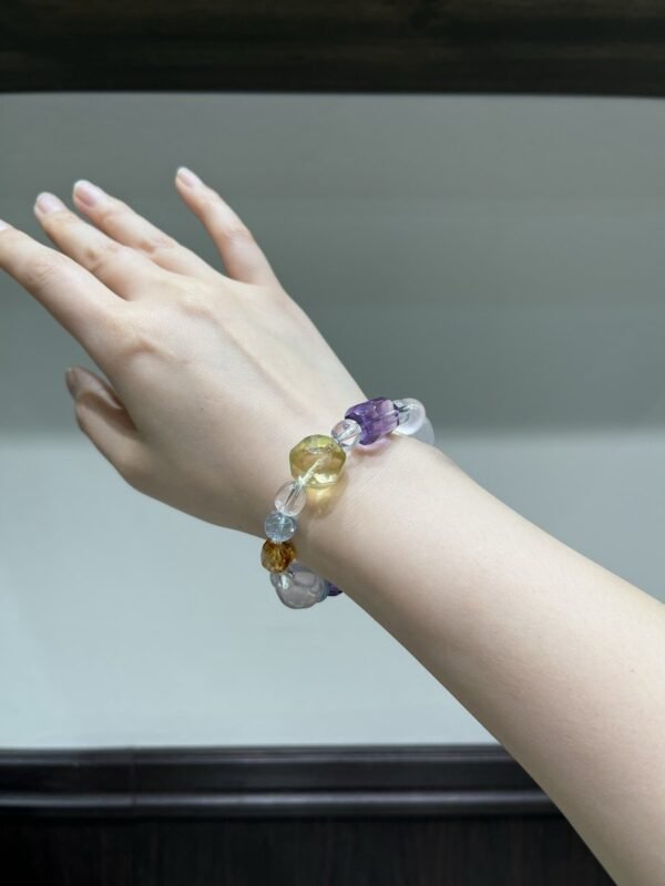 hc-1083-2af2d70e7cdf7912af5dc23272addd52.jpg Duobao Freeform Bracelet NO. 1083