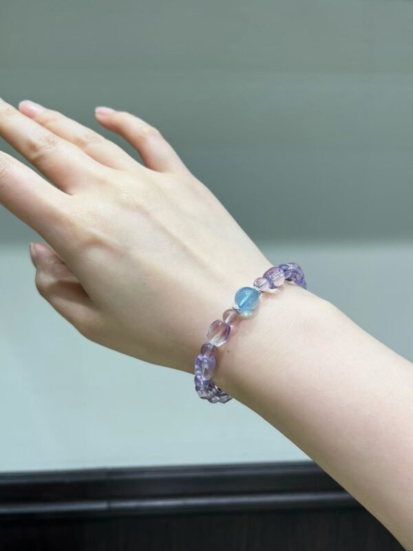 hc-1103-2a8f164cbe232fded21ee52c61f26026.jpg Amethyst Freeform Bracelet NO. 1103