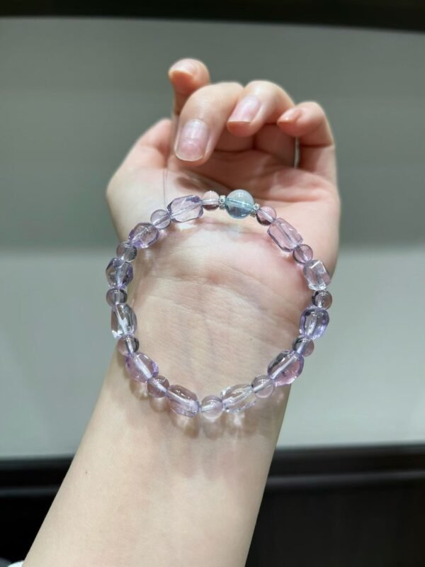 hc-1103-d2ace343e291a39ecbebfefe44038d0e.jpg Amethyst Freeform Bracelet NO. 1103