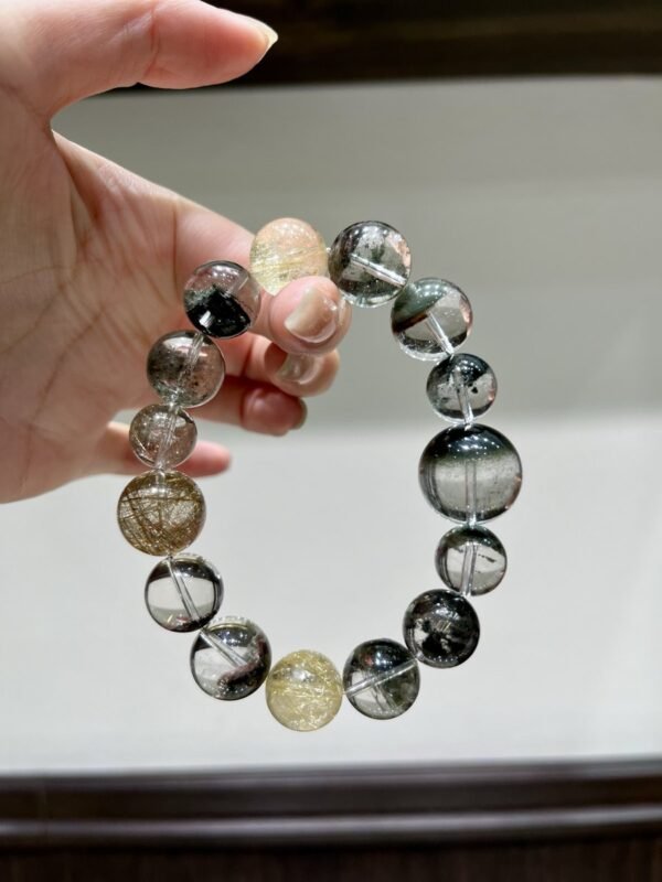Phantom Quartz Bracelet NO. 1245