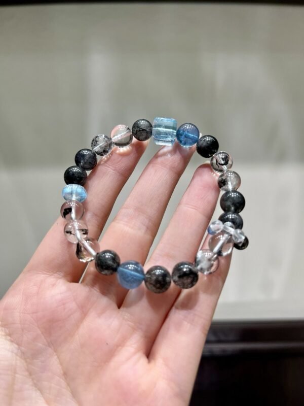 hc-1280-f7d2cae17192a4b8def5c8d3241c16a4.jpg Topaz Sugar-Cube Bracelet NO. 1280